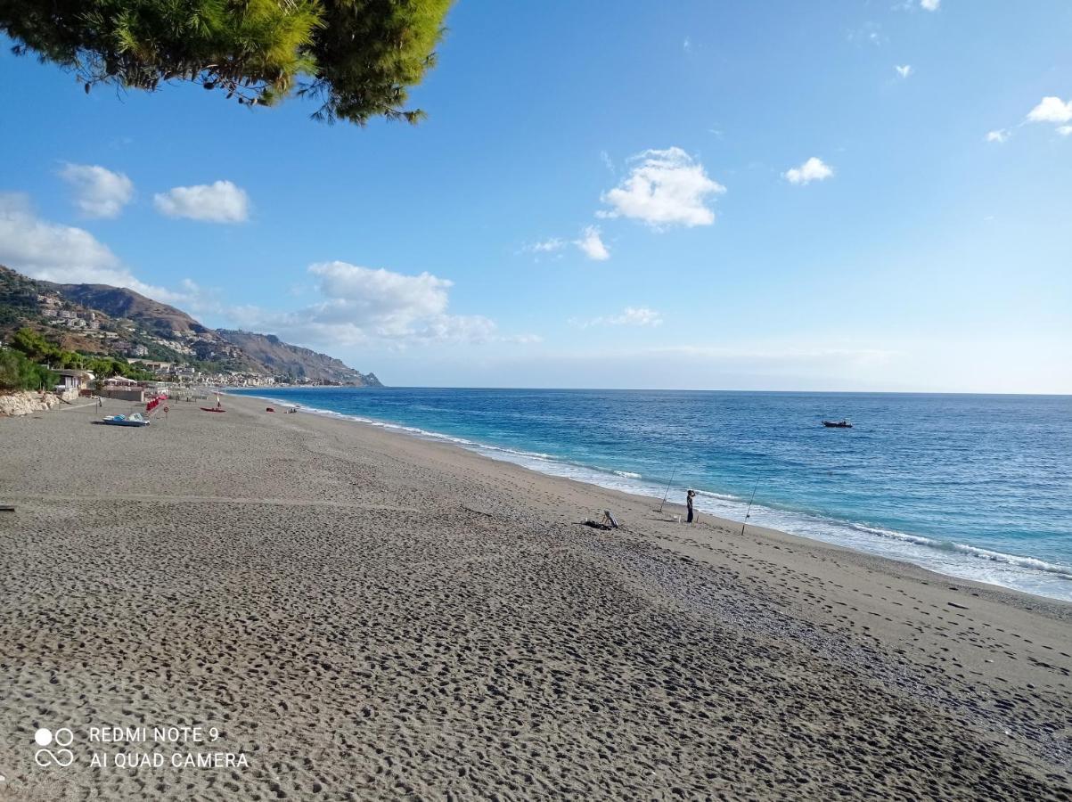 Casa Vacanze Leto Letojanni Luaran gambar